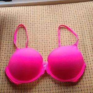 PINK Wear Everywhere Push Up Bra